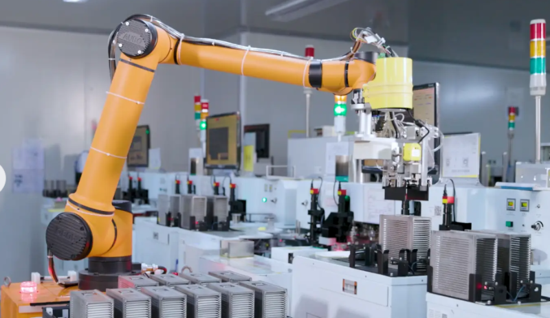 高精度組裝人形機器人