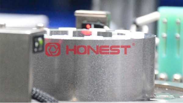 空調(diào)壓縮機(jī)電機(jī)定轉(zhuǎn)子組裝生產(chǎn)線