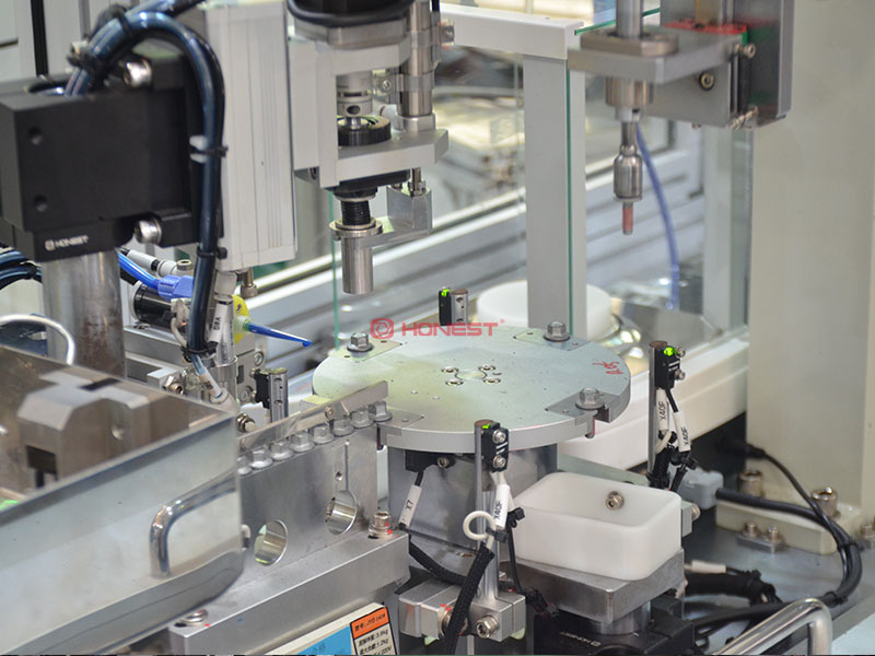 馬達(dá)全自動化組裝線